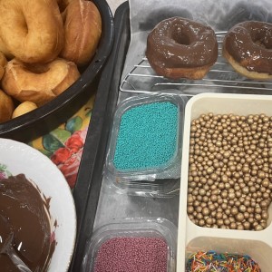 دونات با روکش شکلاتی - تصویر 4