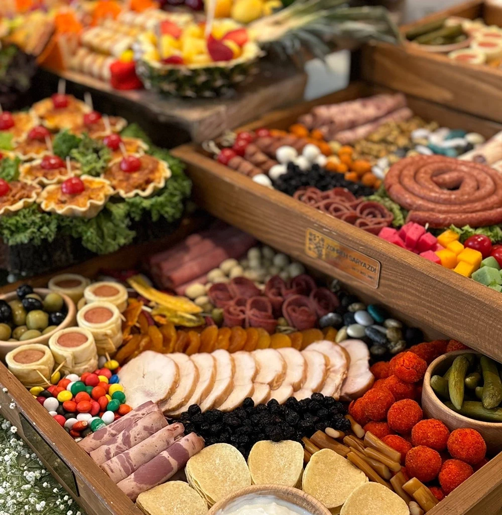 چیدمان میز 50 نفره (اقتصادی) - تصویر 1