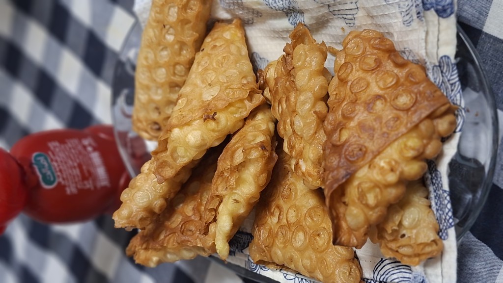 سمبوسه پیتزایی