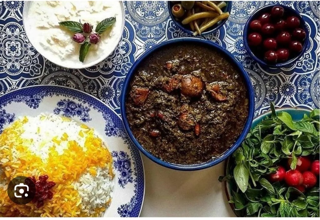 پلو قرمه سبزی 