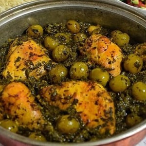 خورشت گوجه سبز