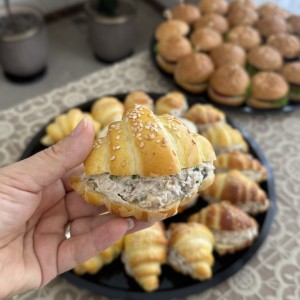 کروسان مرغ و گردو