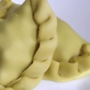 پیراشکی آماده طبخ (۱۰ عددی) - تصویر 1