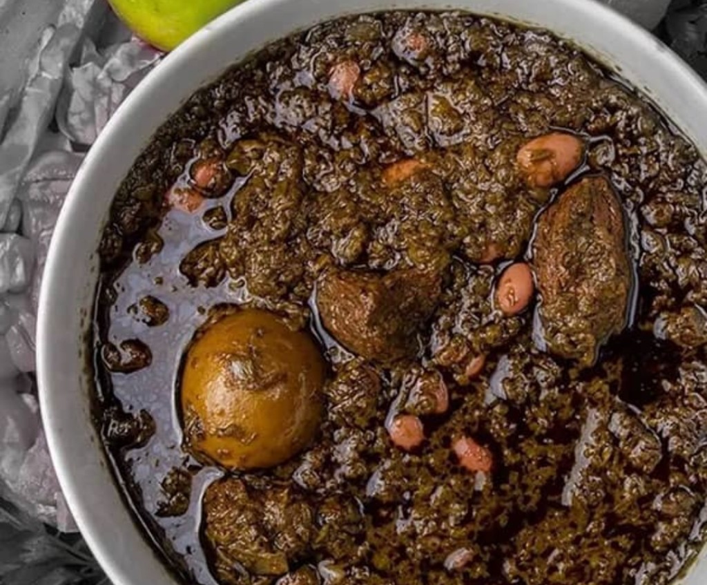 خورشت قرمه سبزی - تصویر 1