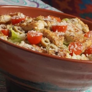 سالاد سزار با فیله مرغ