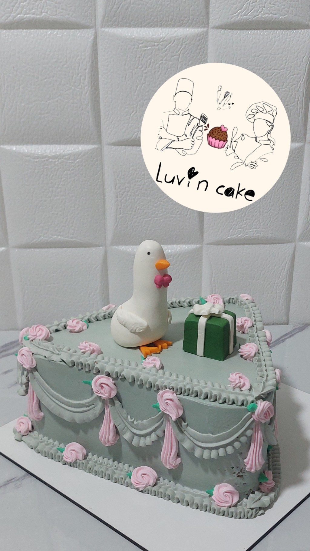 کیک جوجه اردک 