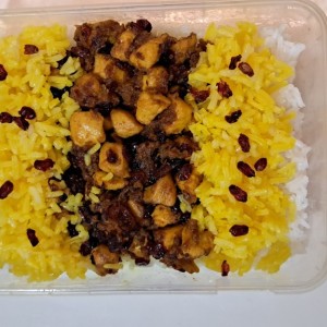 زرشک پلو با مرغ نگینی