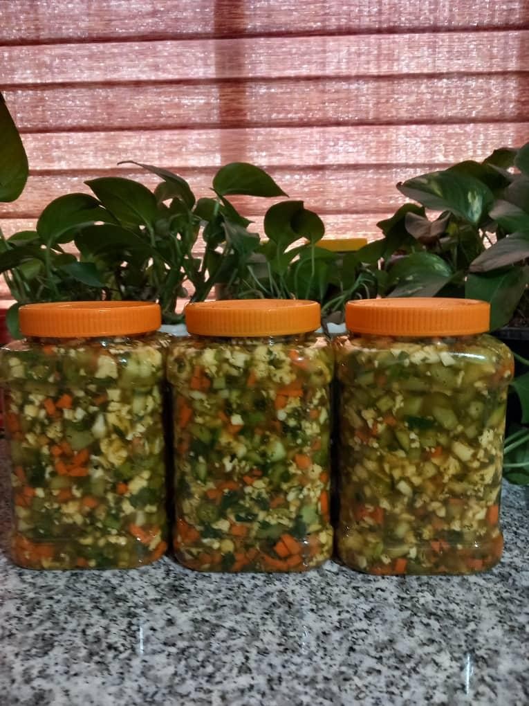 ترشی نگینی کیلویی