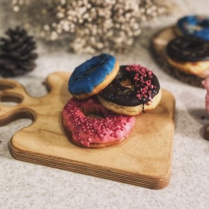 دونات با روکش شکلاتی - تصویر 1