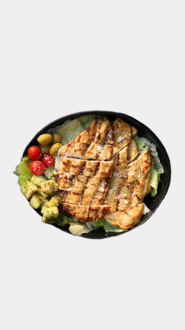 سالاد سزار به همراه مرغ گریل