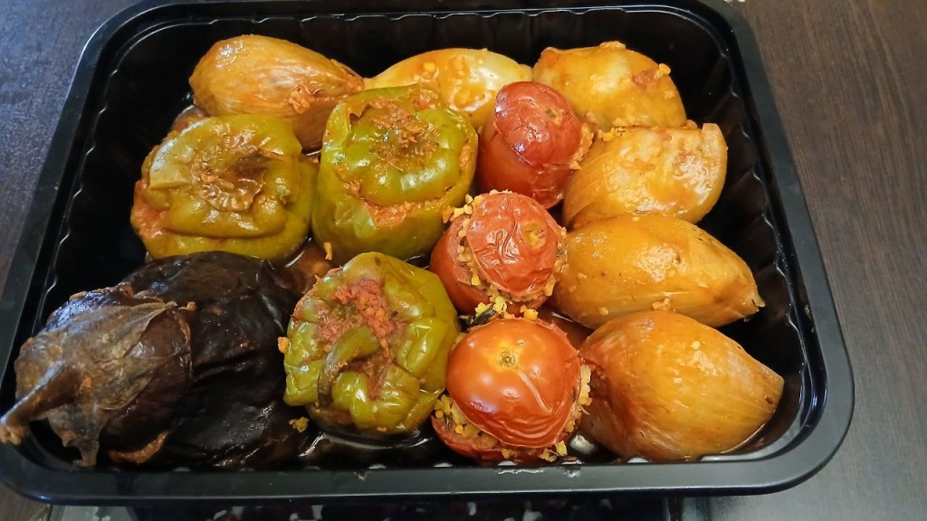 دلمه فلفل سبز دلمه گوجه‌فرنگی دلمه پیاز دلمه بادمجان عددی