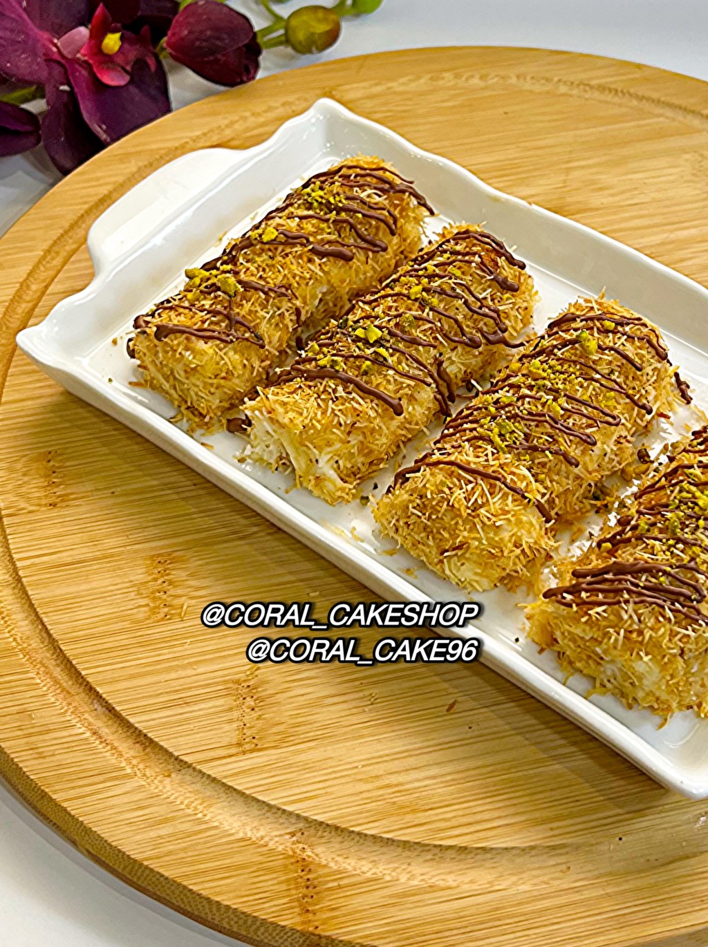 رول کادایف محلبی نارگیلی با مغزی موز و گردو