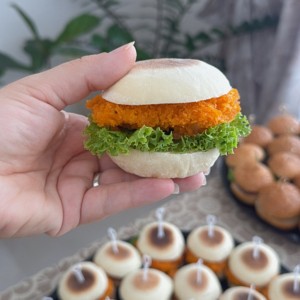 مافین انگلیسی با مرغ سوخاری