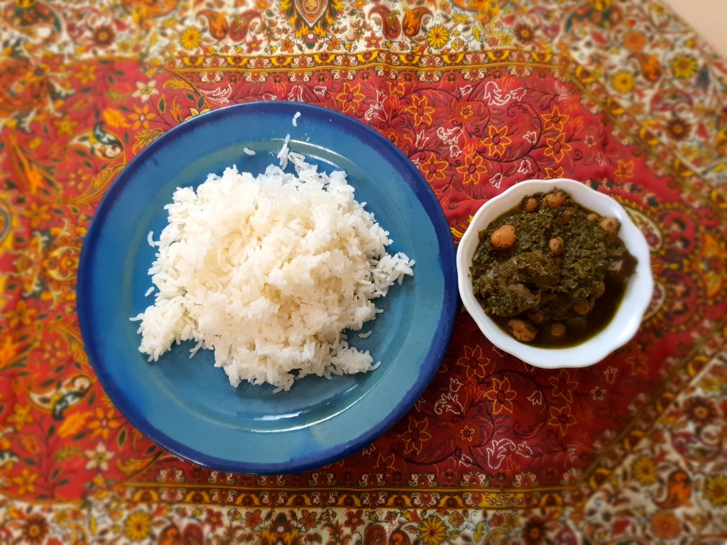 پلو و خورشت قورمه سبزی